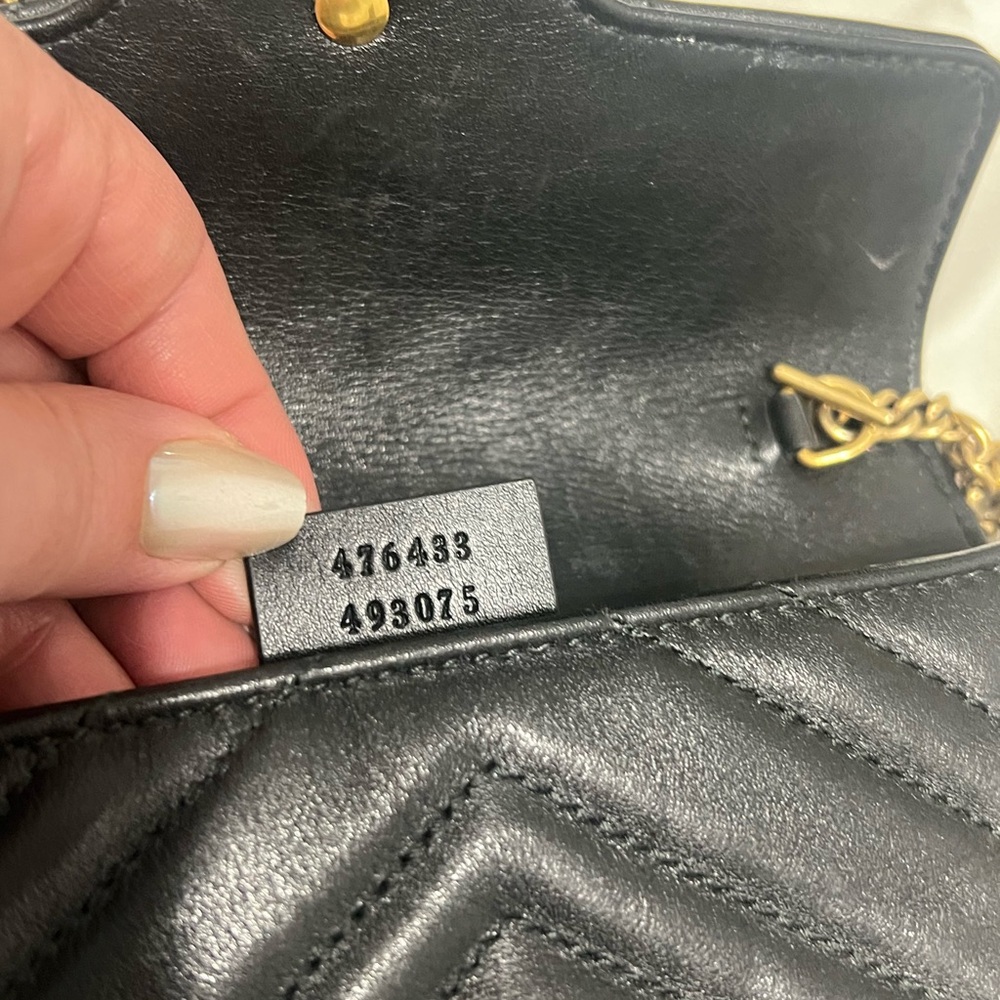 Calfskin Matelasse Super Mini GG Marmont Crossbody Bag - Picture 10 of 13